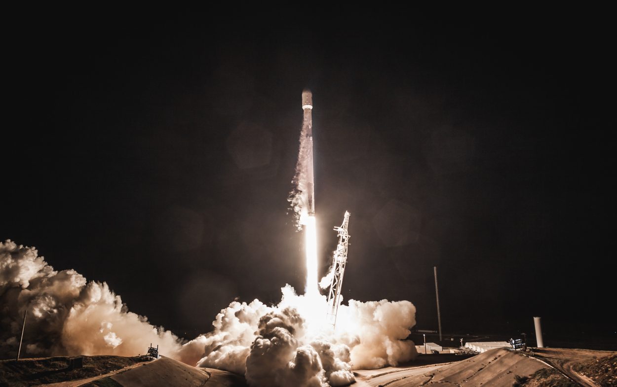 SpaceX Launches First Broadband Internet Satellites