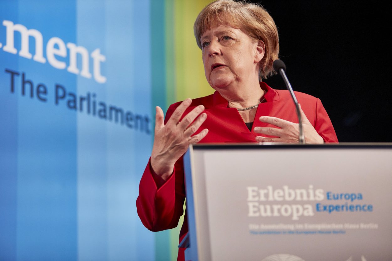 Merkel urges U.K. to stay in E.U.