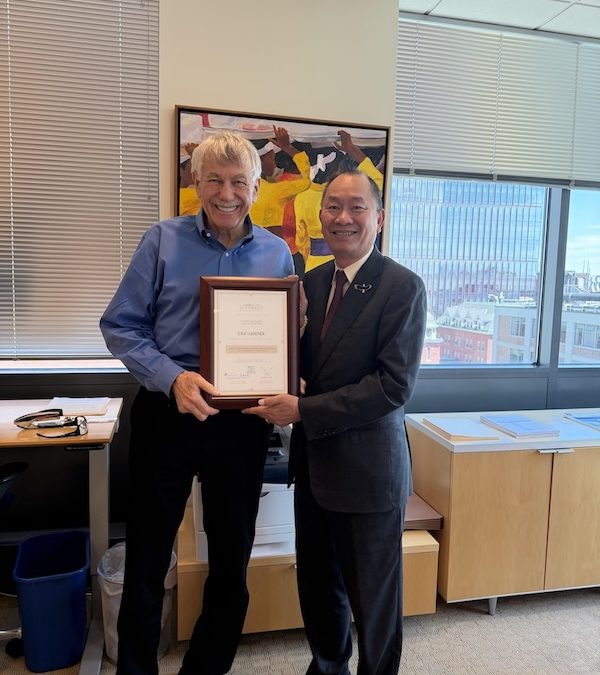 Nguyen Anh Tuan Honors Eric Lander: A Defining Architect of Genomics and the Future of AI