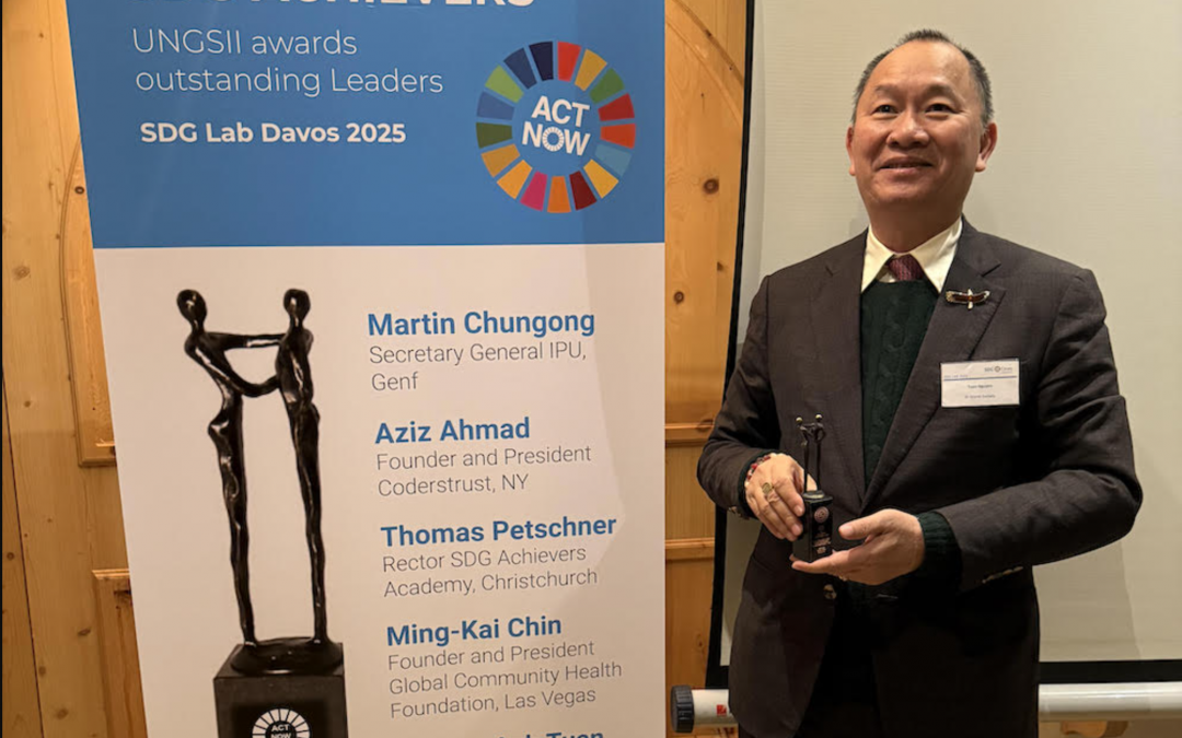 AIWS Government 24/7 Endorsed at The Saigon International University (SIU) Prize Computer Science Ceremony and SDG LAB 2025 Davos