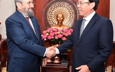 The Chief of the Party in Ho Chi Minh City, Nguyen Van Nen, welcomed and discussed with PM Barak