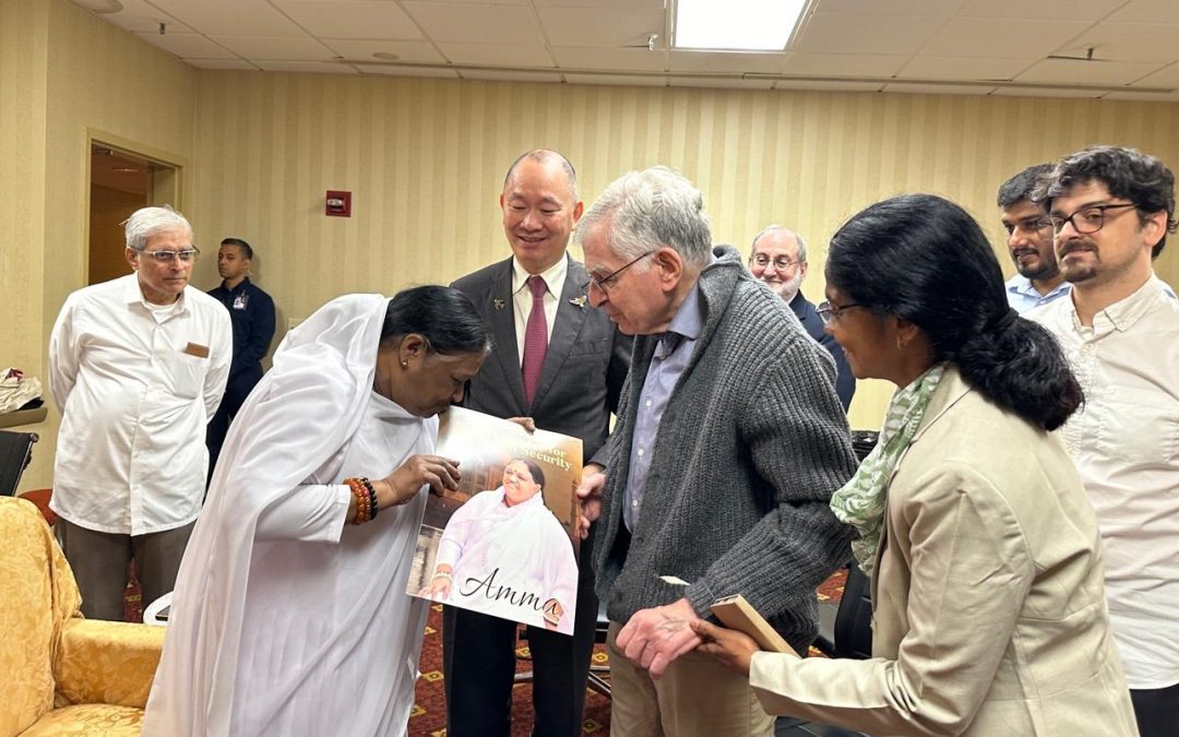 Governor Michael Dukakis and Boston Global Forum Leaders meet Amma